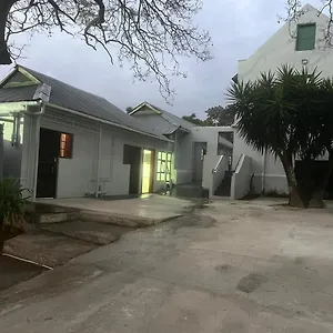Heba Guest Two Uitenhage