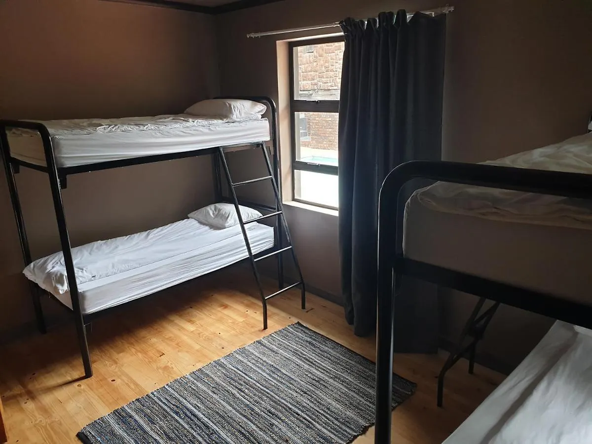 אכסניה Humewood Lungile Backpackers Lodge
