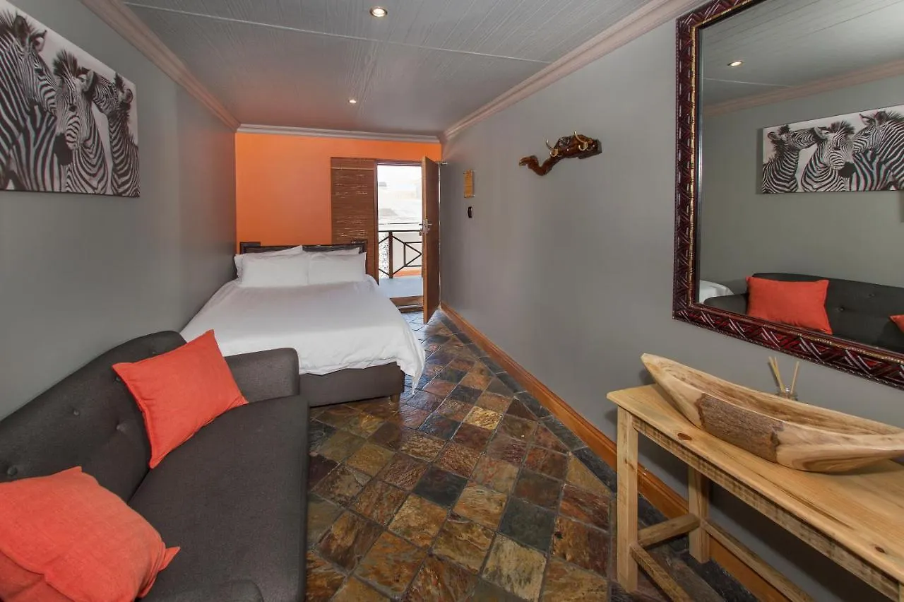 Humewood Lungile Backpackers Lodge 0*,
