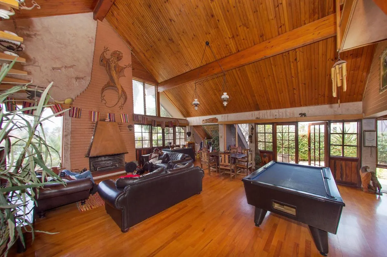 Humewood Lungile Backpackers Lodge
